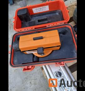 Mire de chantier avec trépied Nedo N24 :  70 €