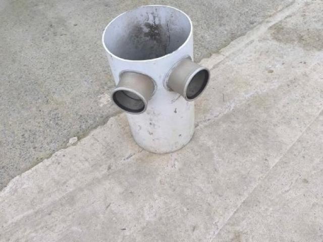 Chambre de visite 30 cm : 10 €