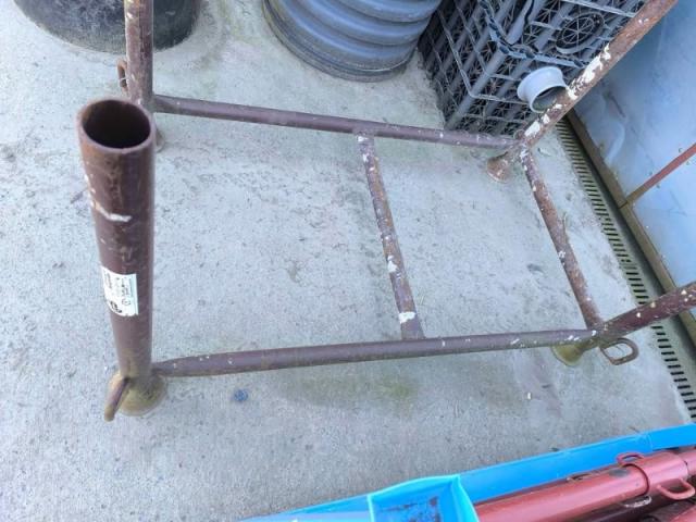 Rack étançons 140/80 GS : 60 €