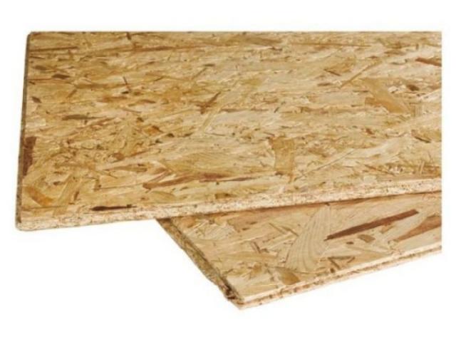 Panneau de pose OSB3 2050x625x18 mm  : 7,25 € M²