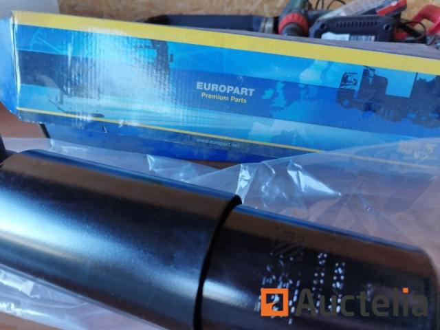Amortisseur camion 9201 301 431 : 25 €
