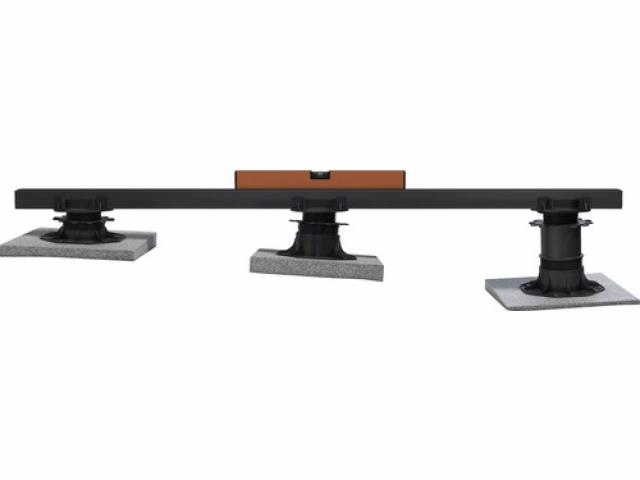 Clip de plot pour terrasse réglable en hauteur de 65 à 155 mm : 6,50 € pièce