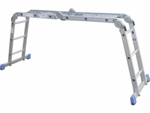 Échelle pliante avec plateforme aluminium 4 x 3 barreaux hauteur de travail 4,55 m : 99 € pièce