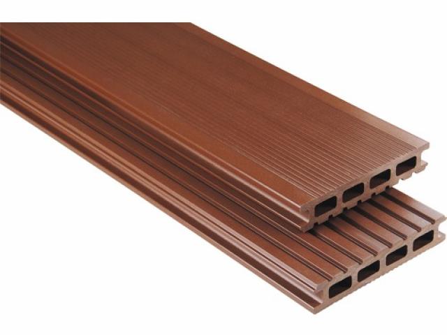 Lame de terrasse Konsta en bois composite Primera alvéolé lisse 26x145x3000 mm marron : 26.50 € pièce