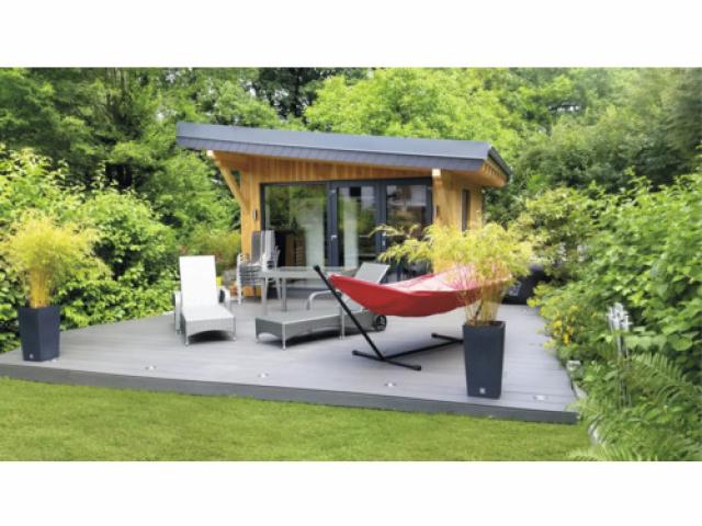 Lame de terrasse Konsta en bois composite Nativo alvéolé revêtue 23x138x3000 mm chêne gris foncé : 30 € pièce