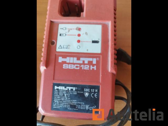 Chargeur HILTI SBC 12H : 30 €